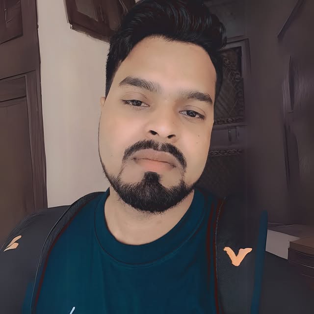Abhikesh Kumar Giri workspace setup in Delhi